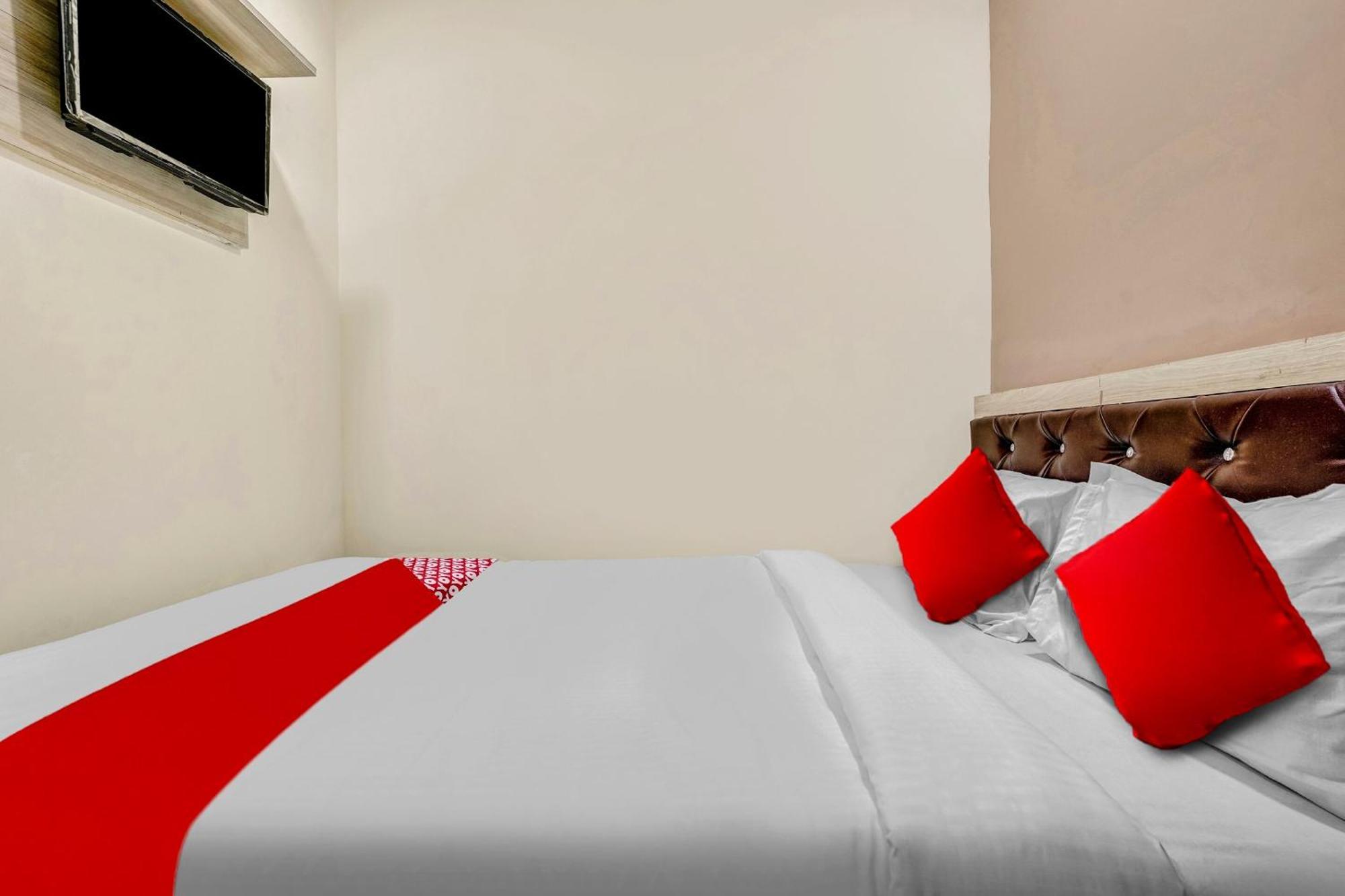 Hotel O Relax Palace 孟买 外观 照片