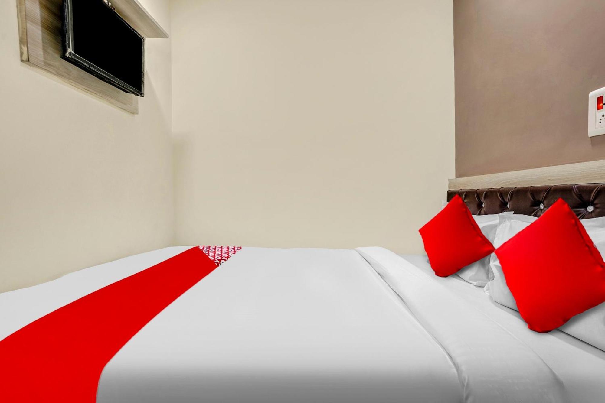 Hotel O Relax Palace 孟买 外观 照片